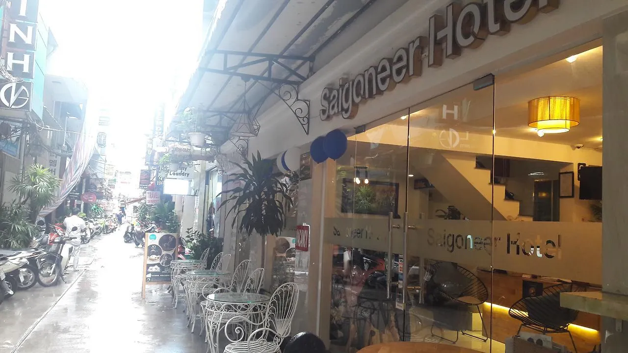 Saigoneer Hotel Ho Chi Minh City 2*,  Vietnam